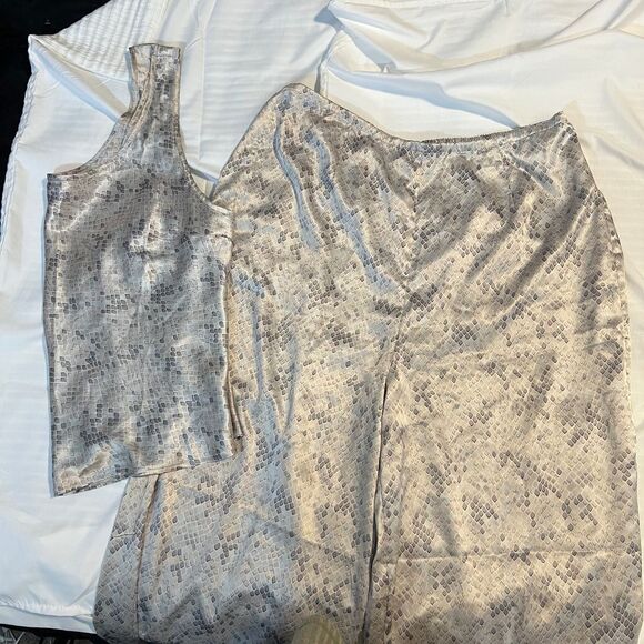 Victorias Secret Gray Snake Print Satin Pajama Set Tank Top & Pants Loungewear L - Picture 15 of 15